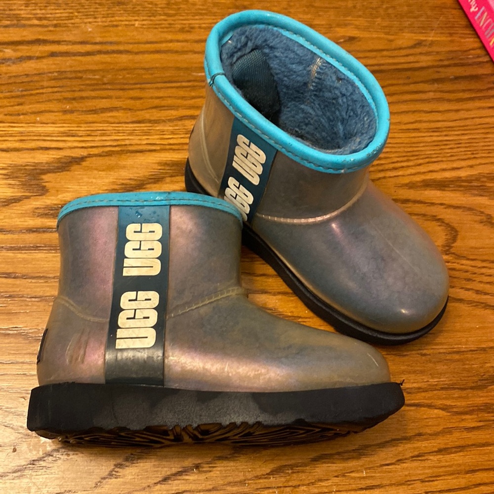 Toddler 10 Ugg boots